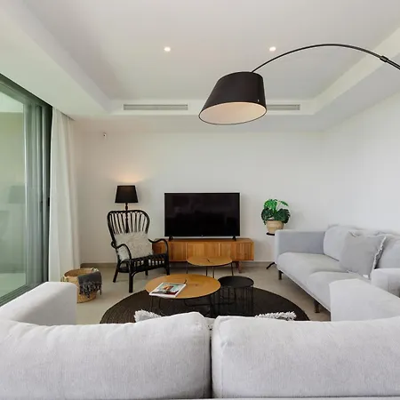 Apartment Luxury With 2 Bedrooms In Cancelada Estepona